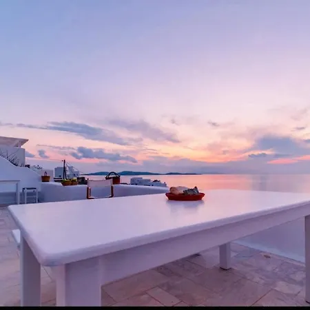 Summer Vibes Up To 9 Guests !free Pick Up Shuttle! Holiday home